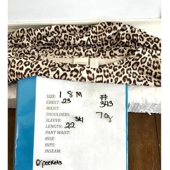 Chicos Womens size 1 8 US M Animal Print 3/4 Sleeves - Picture 9 of 9